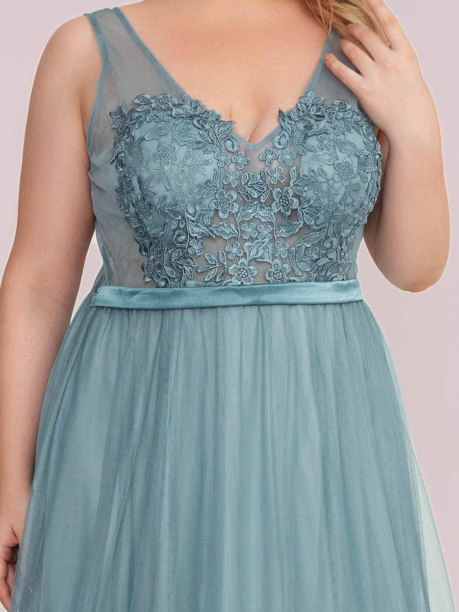 Plus Size Women's A-Line V-Neck Floral Lace Appliques Bridesmaid Dress(Final Sale) - Image 4